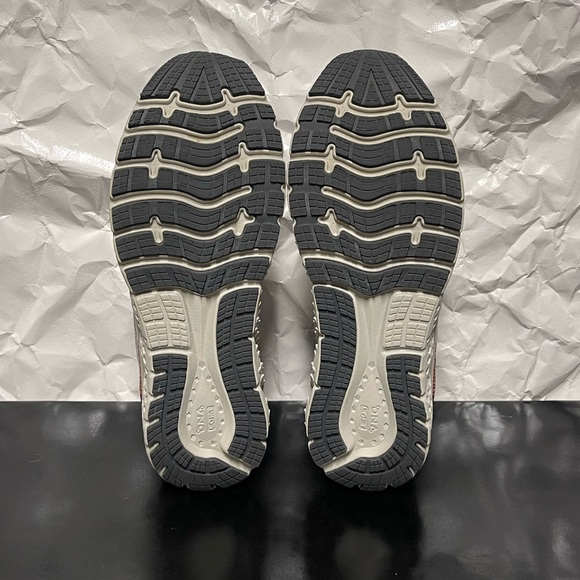 Brooks Glycerin 17 11202831B185 Women’s White Running Shoes Size 10.5B - Picture 13 of 16